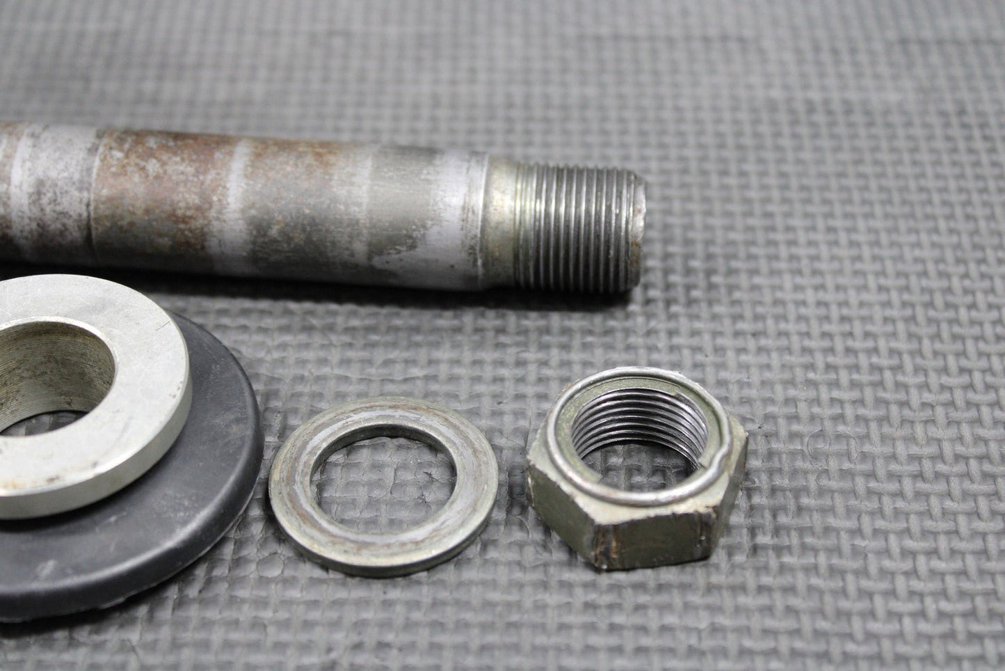 2003 YAMAHA YZ125 OEM REAR AXLE BACK WHEEL RIM PIVOT BOLT SPACERS 5ET - 25381 - 00 - 0 - hggarage