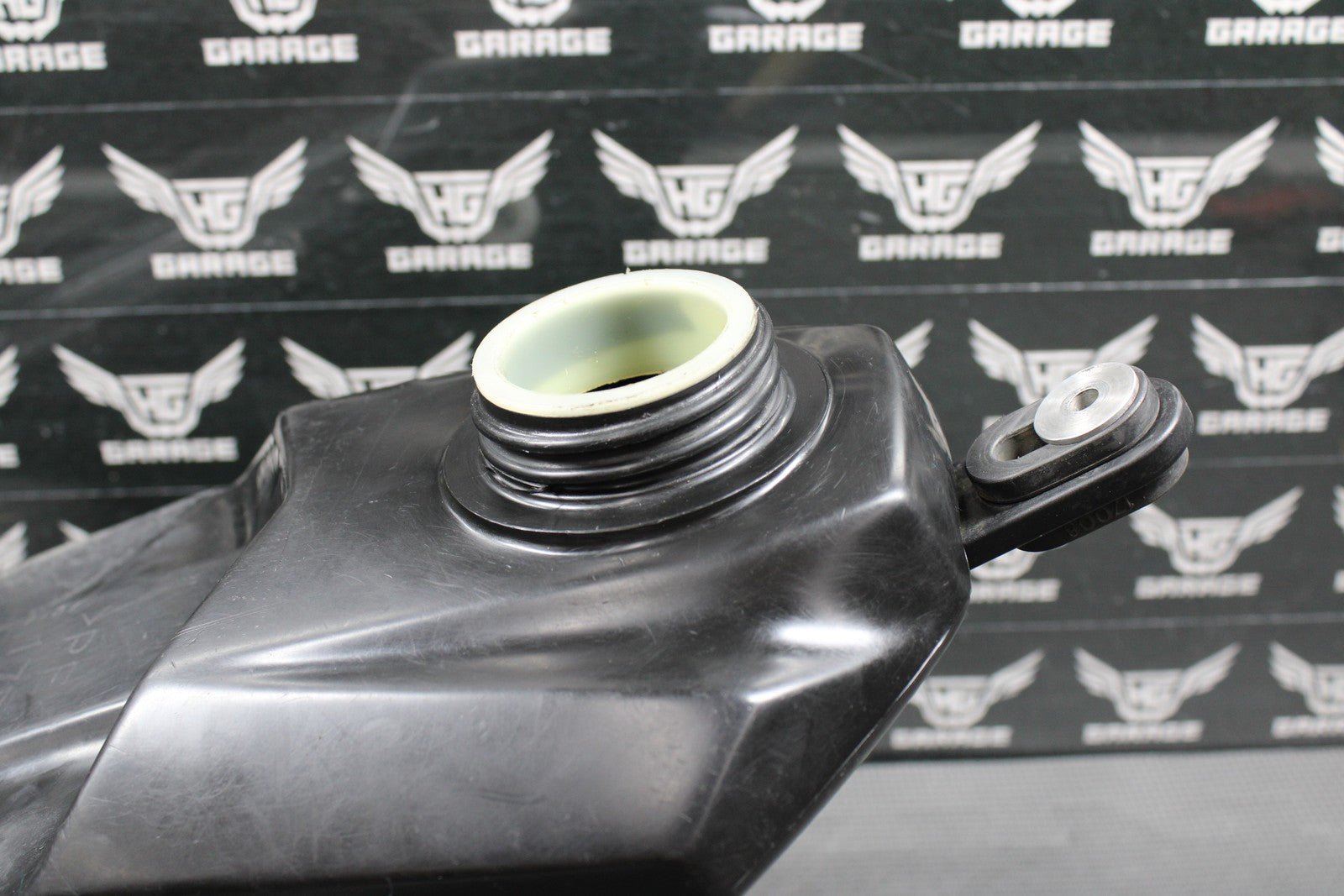 2010 10 - 13 YAMAHA YZ250F OEM GAS FUEL TANK CELL PETROL RESERVOIR 17D - 24110 - 50 - 00 - hggarage
