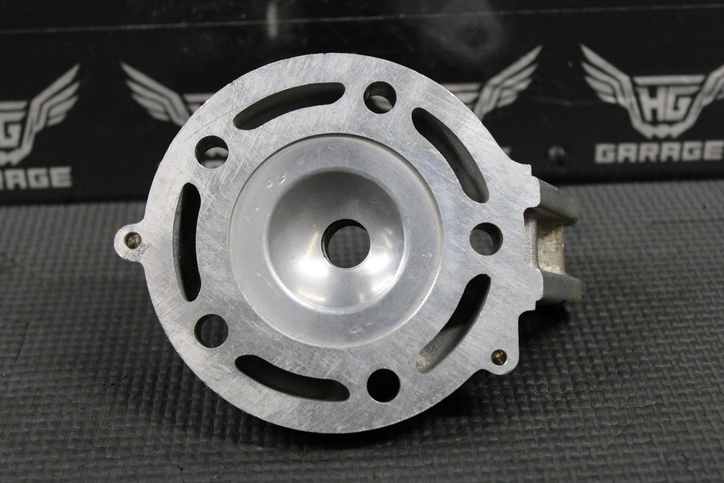 1992 KAWASAKI KX125 OEM ENGINE MOTOR CYLINDER HEAD COVER DOME 11001 - 1369 NICE! - hggarage