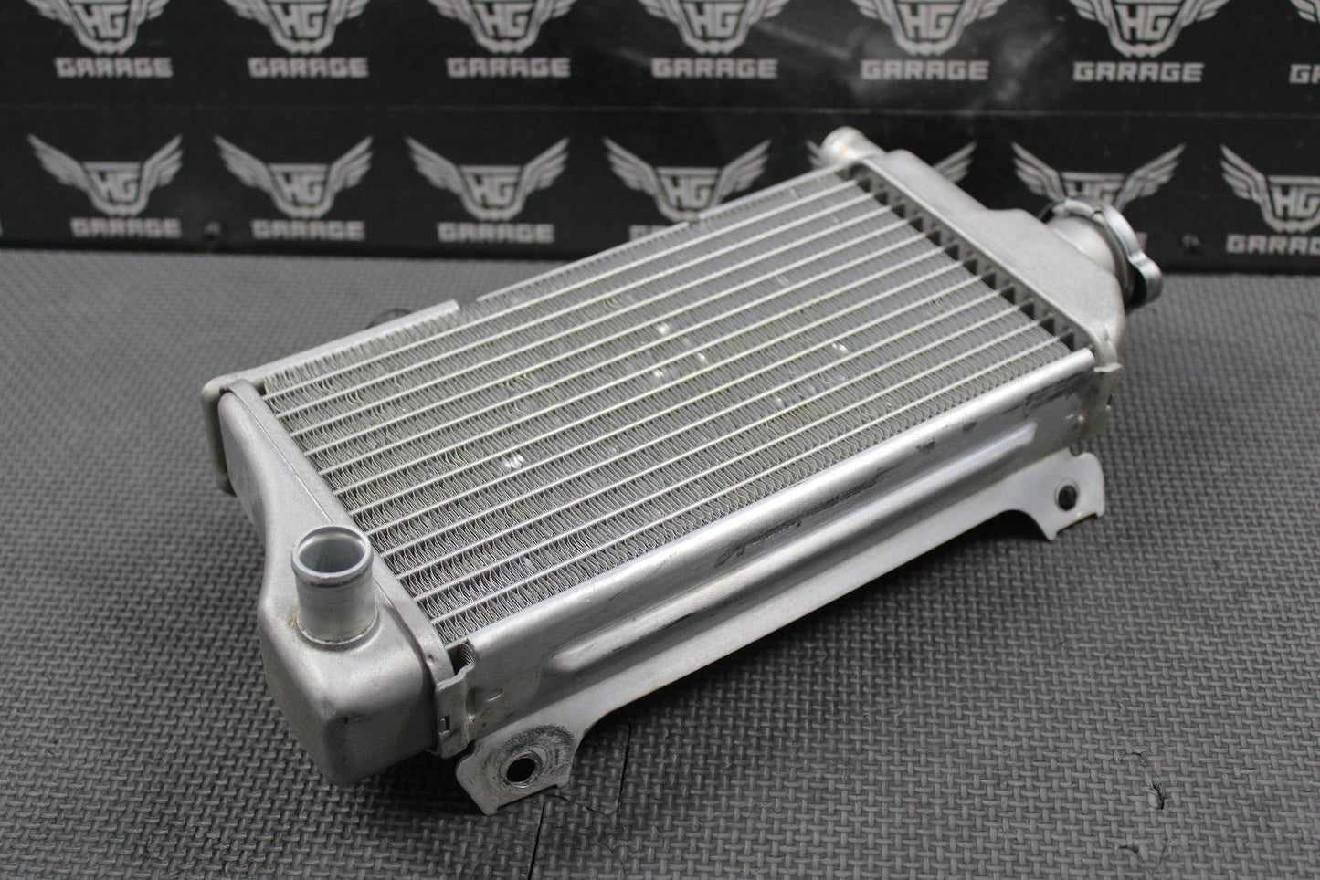 2019 SUZUKI 19 - 25 RMZ250 RMZ450 OEM RIGHT FILL SIDE RADIATOR COOLER 17710 - 37K01 - hggarage