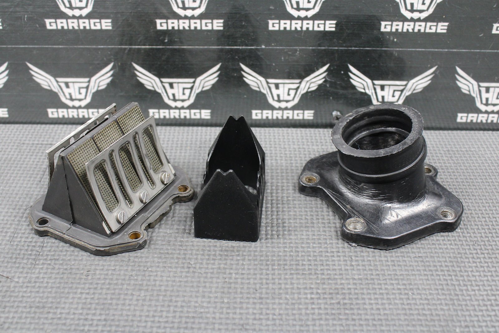 1995 KTM 250 300 OEM INTAKE BOOT REED BLOCK ASSEMBLY 54630050000 54630351244 - hggarage
