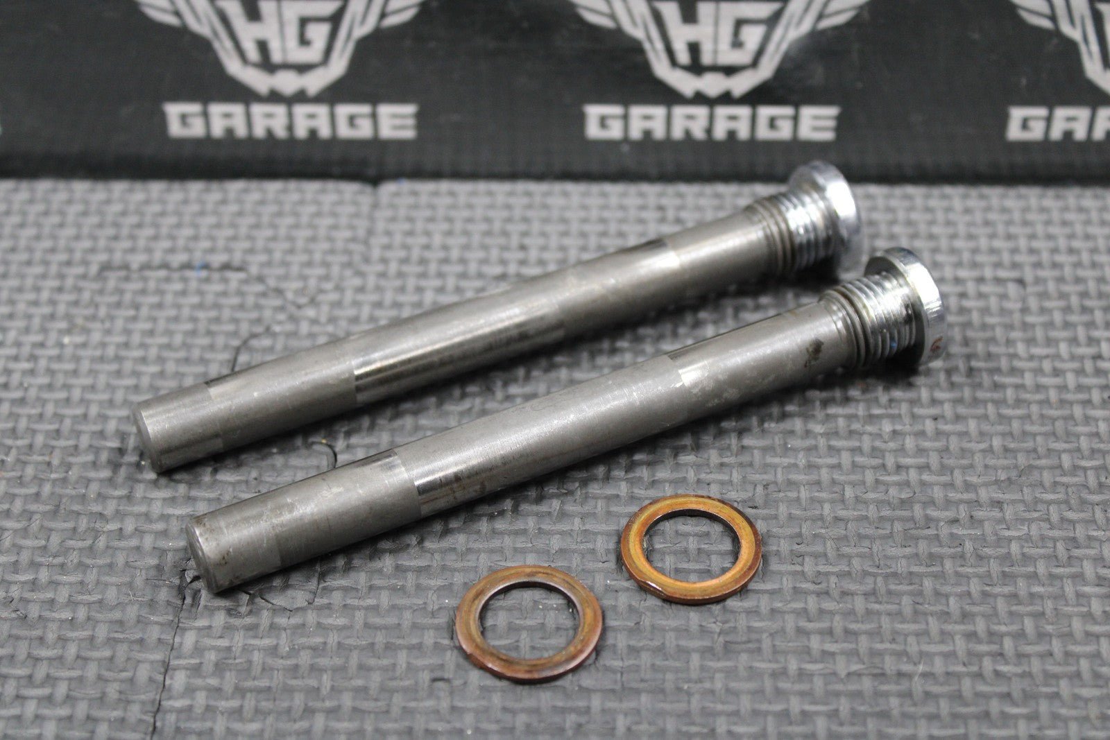 1989 HONDA 84 - 04 XR250R OEM CYLINDER HEAD ROCKER ARM SHAFT BOLTS 14451 - KK0 - 010 - hggarage