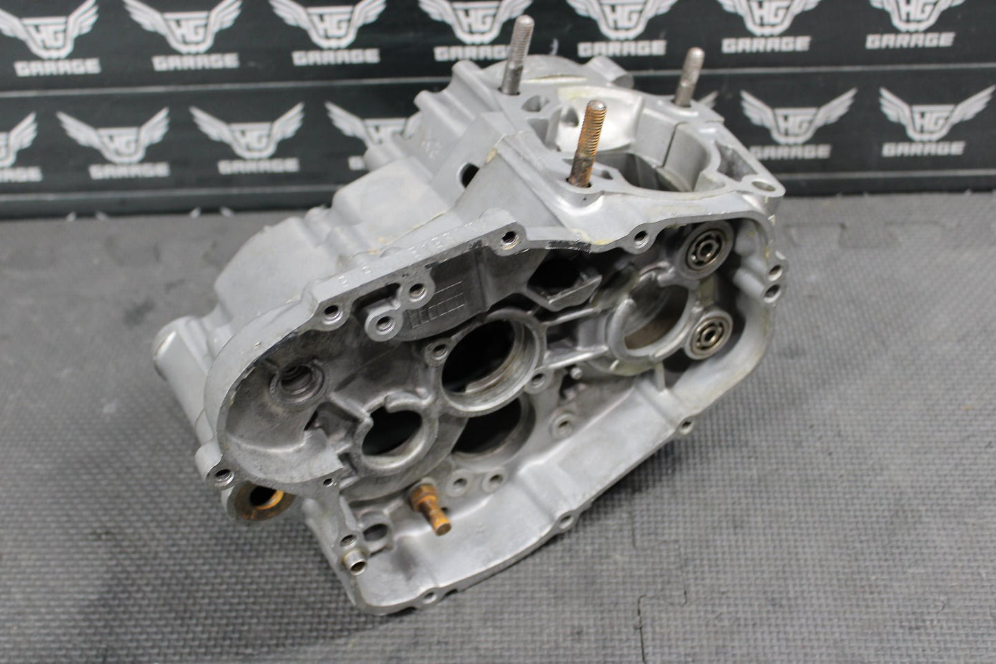 2001 KAWASAKI 01 - 05 KX100 KX85 OEM LEFT RIGHT ENGINE MOTOR CRANKCASE CRANK CASES - hggarage
