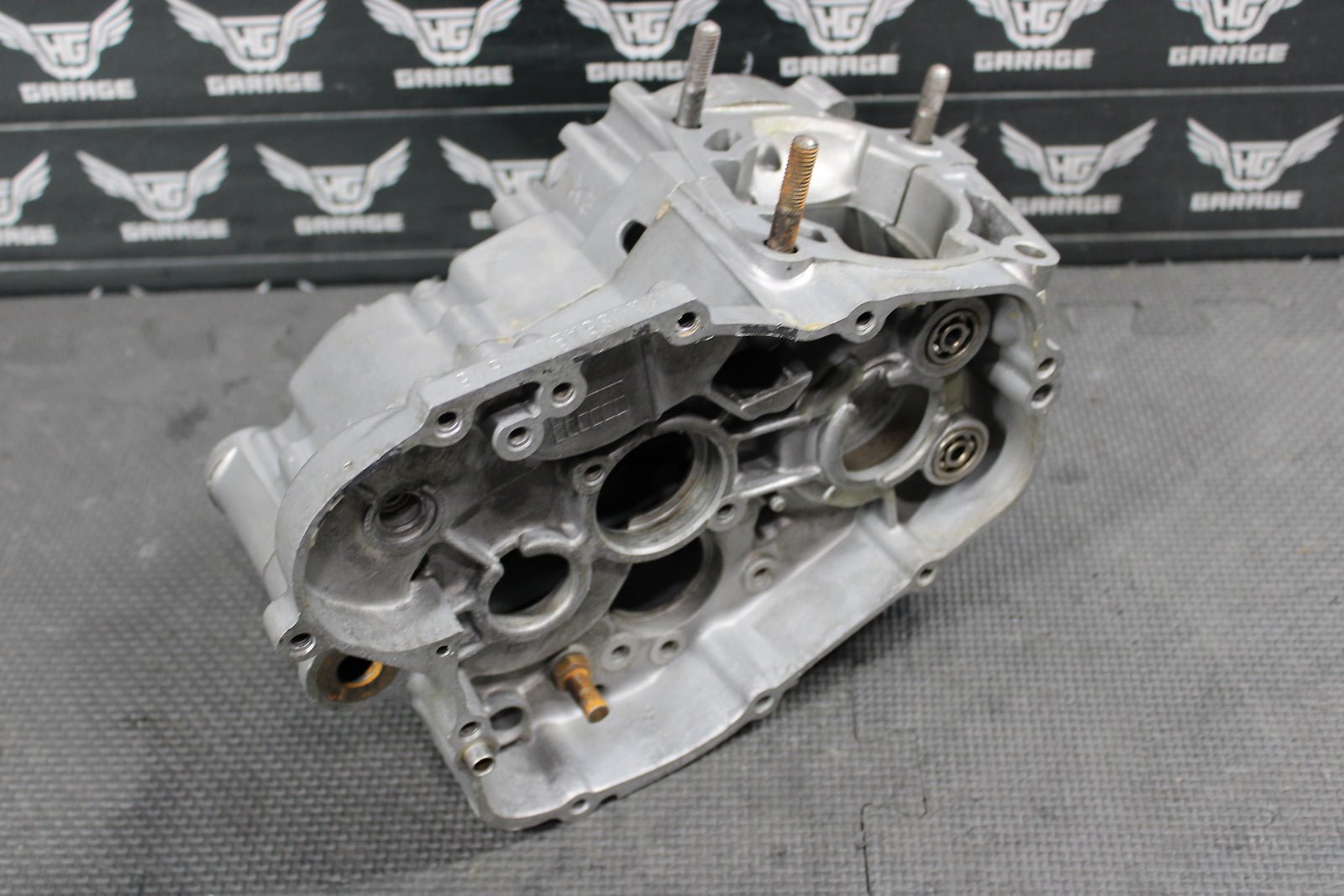 2001 KAWASAKI 01 - 05 KX100 KX85 OEM LEFT RIGHT ENGINE MOTOR CRANKCASE CRANK CASES - hggarage