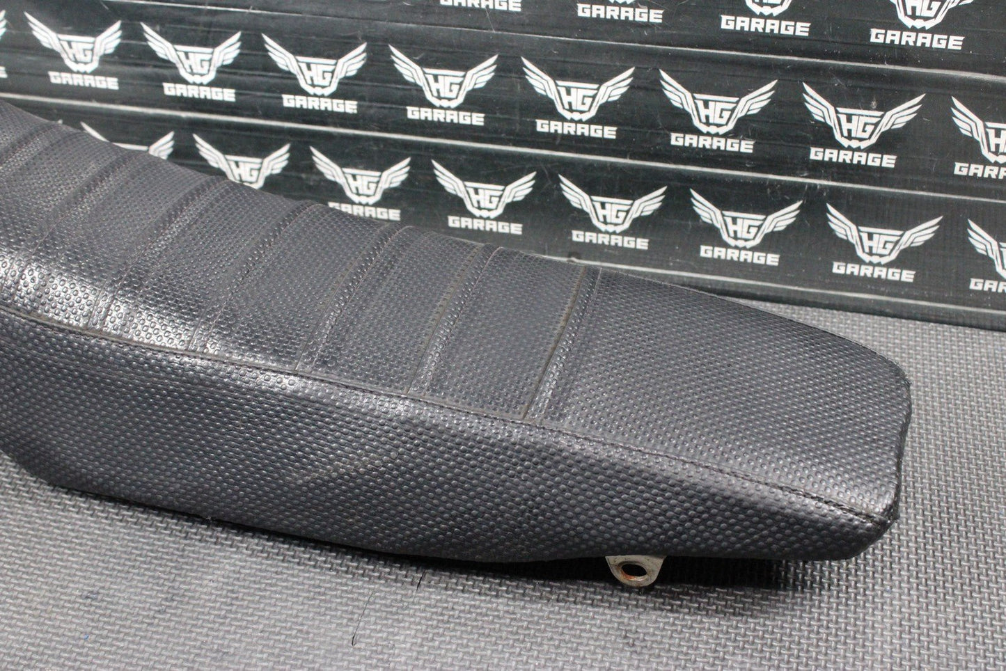 2006 YAMAHA 06 - 08 YZ450F SDG SEAT SADDLE CUSHION PAN 5XC - 24710 - 91 - 00 - hggarage