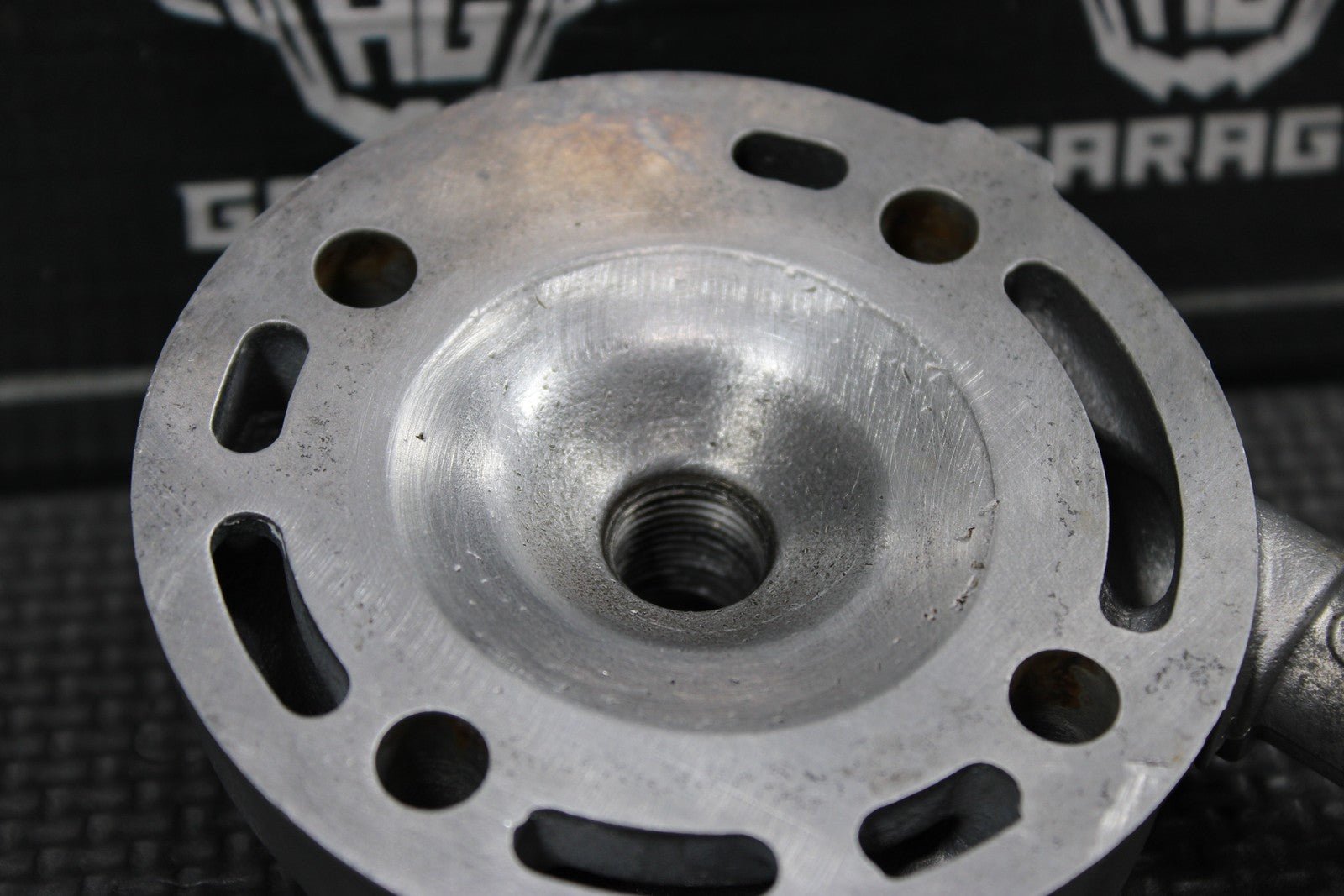 1991 88 - 91 HONDA CR80R OEM ENGINE MOTOR CYLINDER HEAD DOME 12200 - GS2 - 700 - hggarage