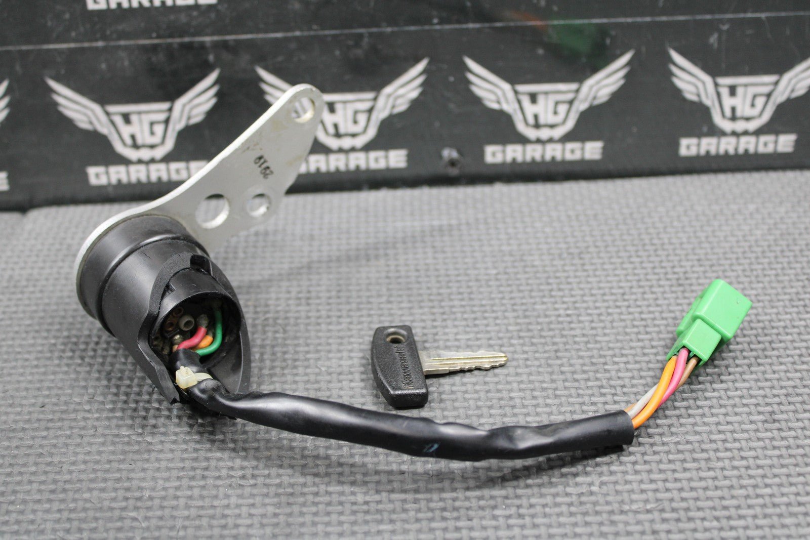 2003 KAWASAKI KLX400SR OEM 3 WAY KEYED IGNITION KILL OFF SWITCH W KEY 27005 - S006 - hggarage