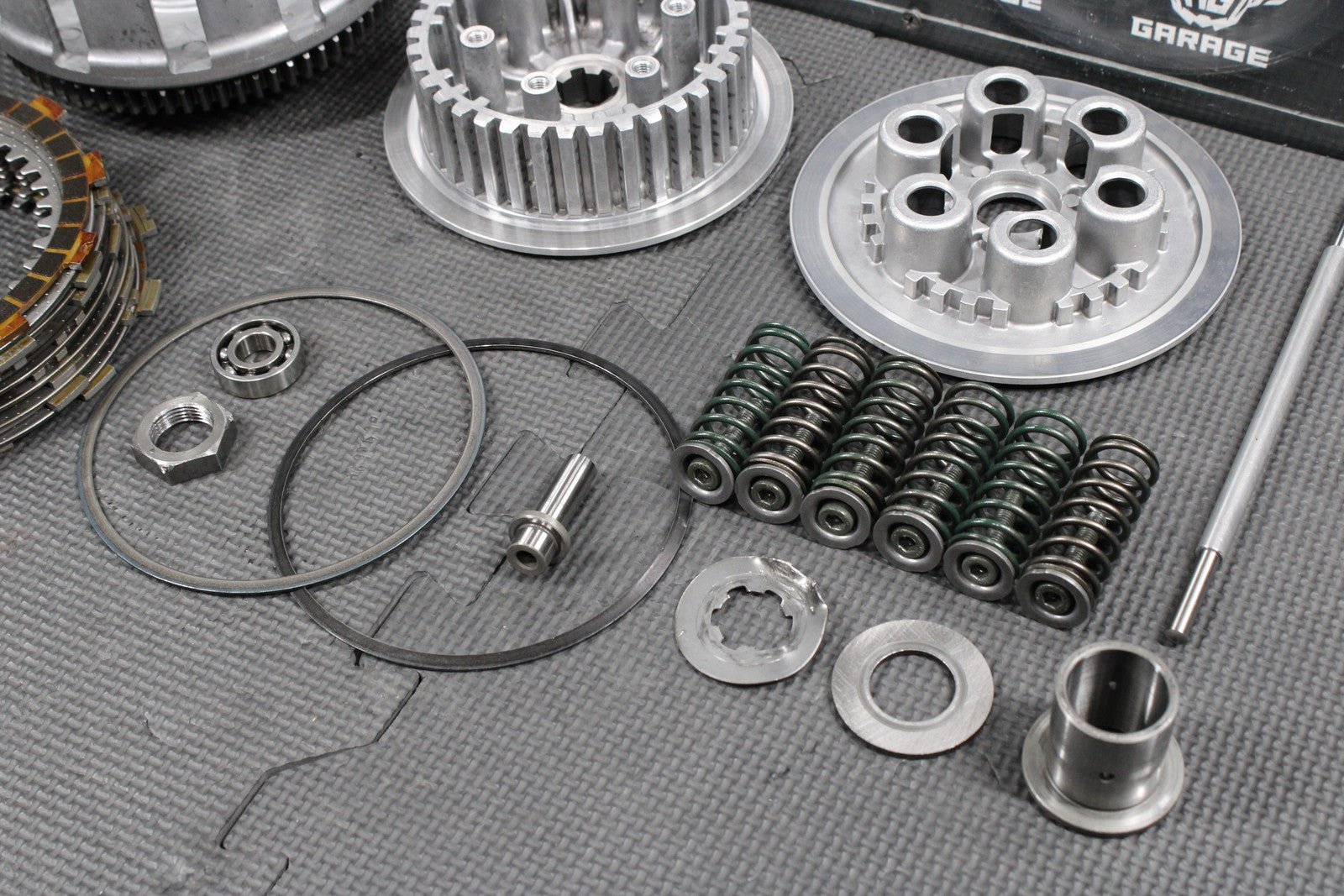 2000 SUZUKI DRZ400 DRZ400E OEM COMPLETE CLUTCH W PLATES BASKET HUB GOOD! - hggarage