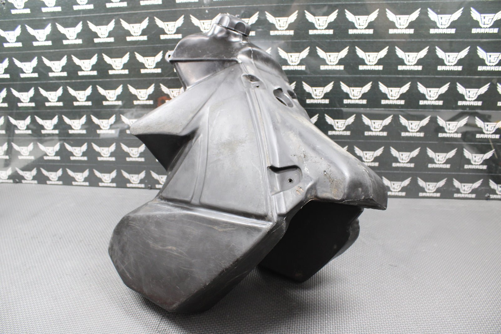1999 KTM 125 250 300 12 LITER OEM GAS FUEL TANK CELL PETROL RESERVOIR 5230701300 - hggarage