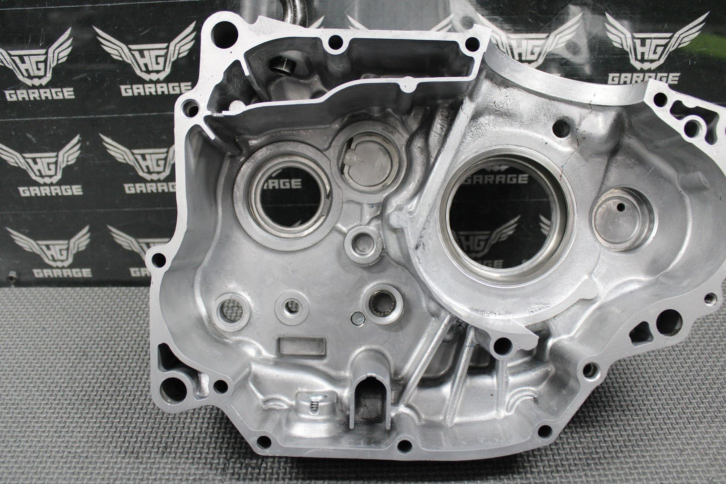 1991 HONDA 88 - 95 XR250R OEM LEFT ENGINE CRANKCASE CRANK CASE 11200 - KZ1 - 670 MINT! - hggarage