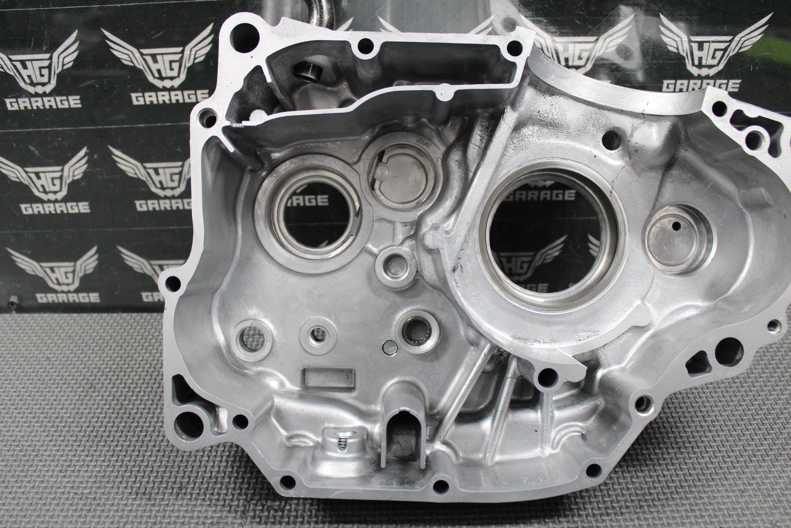 1991 HONDA 88 - 95 XR250R OEM LEFT ENGINE CRANKCASE CRANK CASE 11200 - KZ1 - 670 MINT! - hggarage