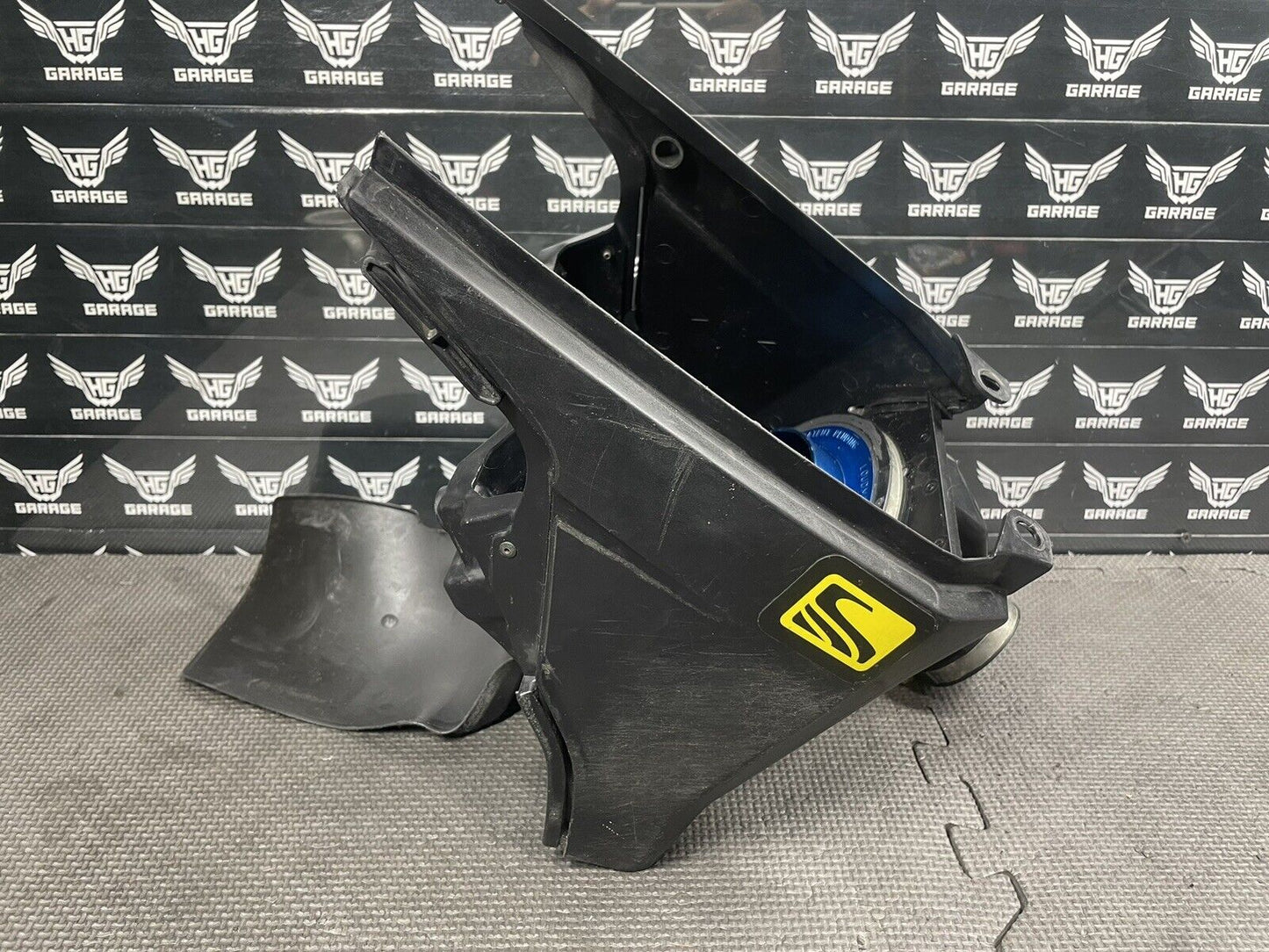 2008 YAMAHA YZ450F OEM AIRBOX INTAKE AIR CLEANER CASE LOUD MOUTH INTAKE BILLET