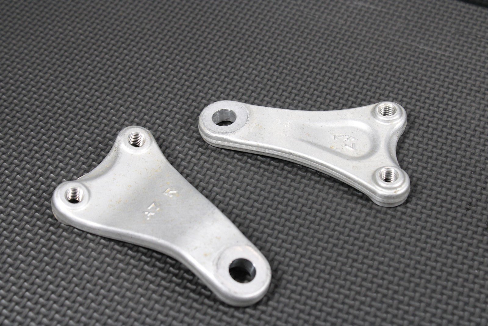 2019 HONDA CRF450R CRF450RX OEM ENGINE MOTOR MOUNT STAY BRACKETS ASSEMBLY - hggarage