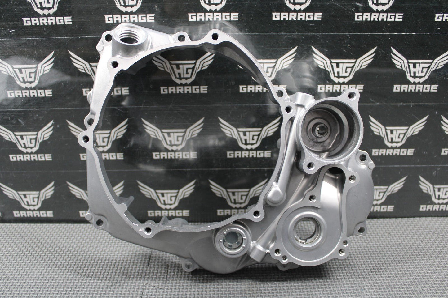 2020 YAMAHA 19 - 22 YZ250F OEM RIGHT CASE INNER CLUTCH COVER B7B - 15431 - 00 - 00 GOOD! - hggarage
