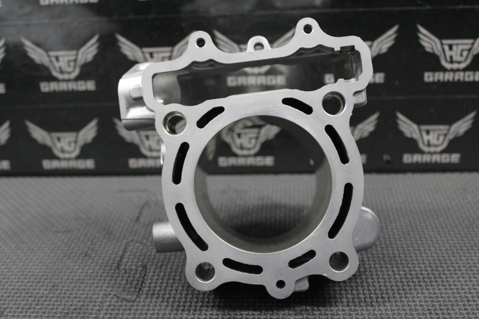 2020 SUZUKI 19 - 24 RMZ250 OEM CYLINDER BORE JUG TOP END 11211 - 46K00 - 0F0 NICE! - hggarage