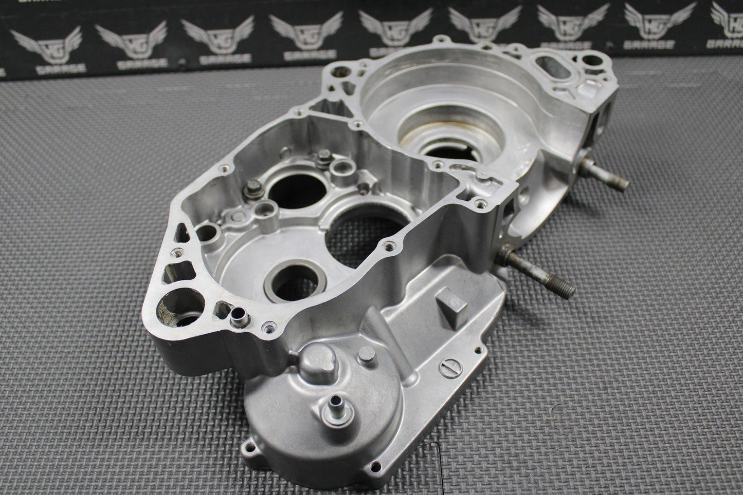 2006 2007 KAWASAKI KX250 OEM RIGHT ENGINE CRANKCASE CRANK CASE 14001 - 0065 GOOD! - hggarage