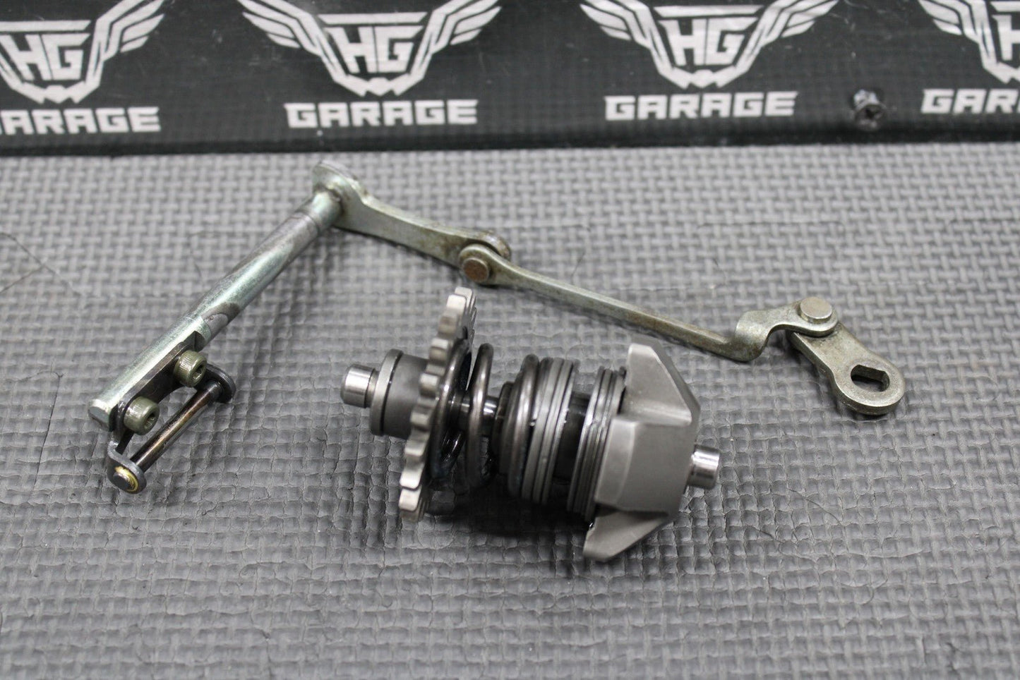 1999 2000 YAMAHA YZ125 OEM EXHAUST POWER VALVE LINKAGE PUSH ROD GOVERNOR GEAR - hggarage