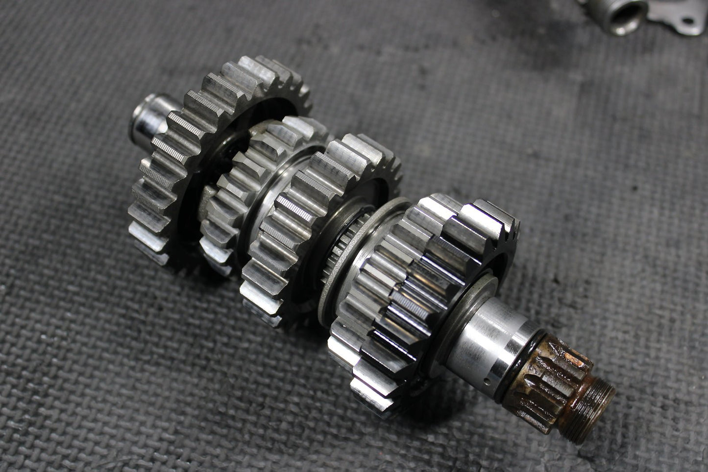 2010 Yamaha YZ450F OEM Engine Transmission Tranny Assembly Gears - hggarage
