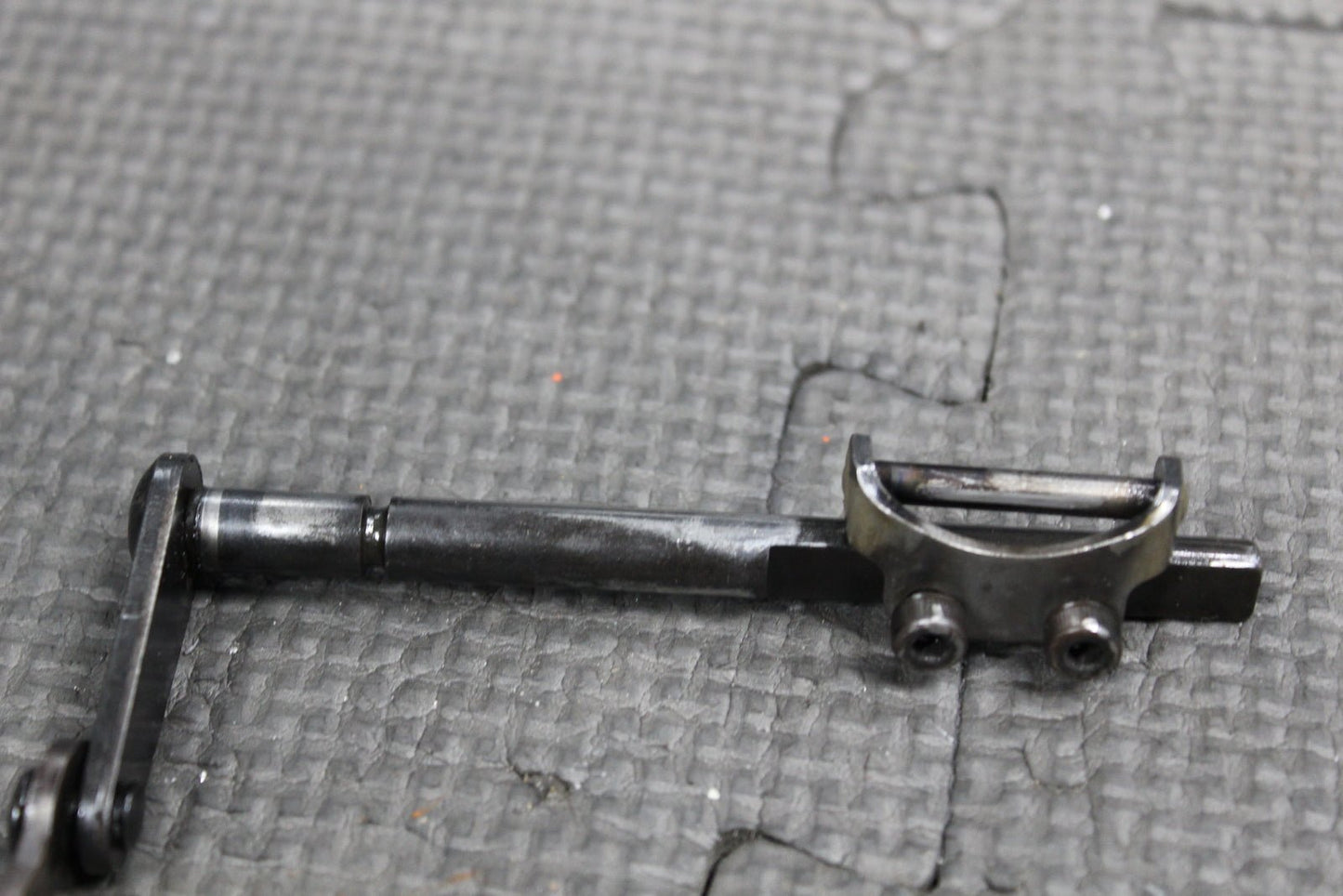 2004 KAWASAKI KX125 OEM ENGINE POWERVALVE EXHAUST VALVE LINKAGE GOVERNOR - hggarage