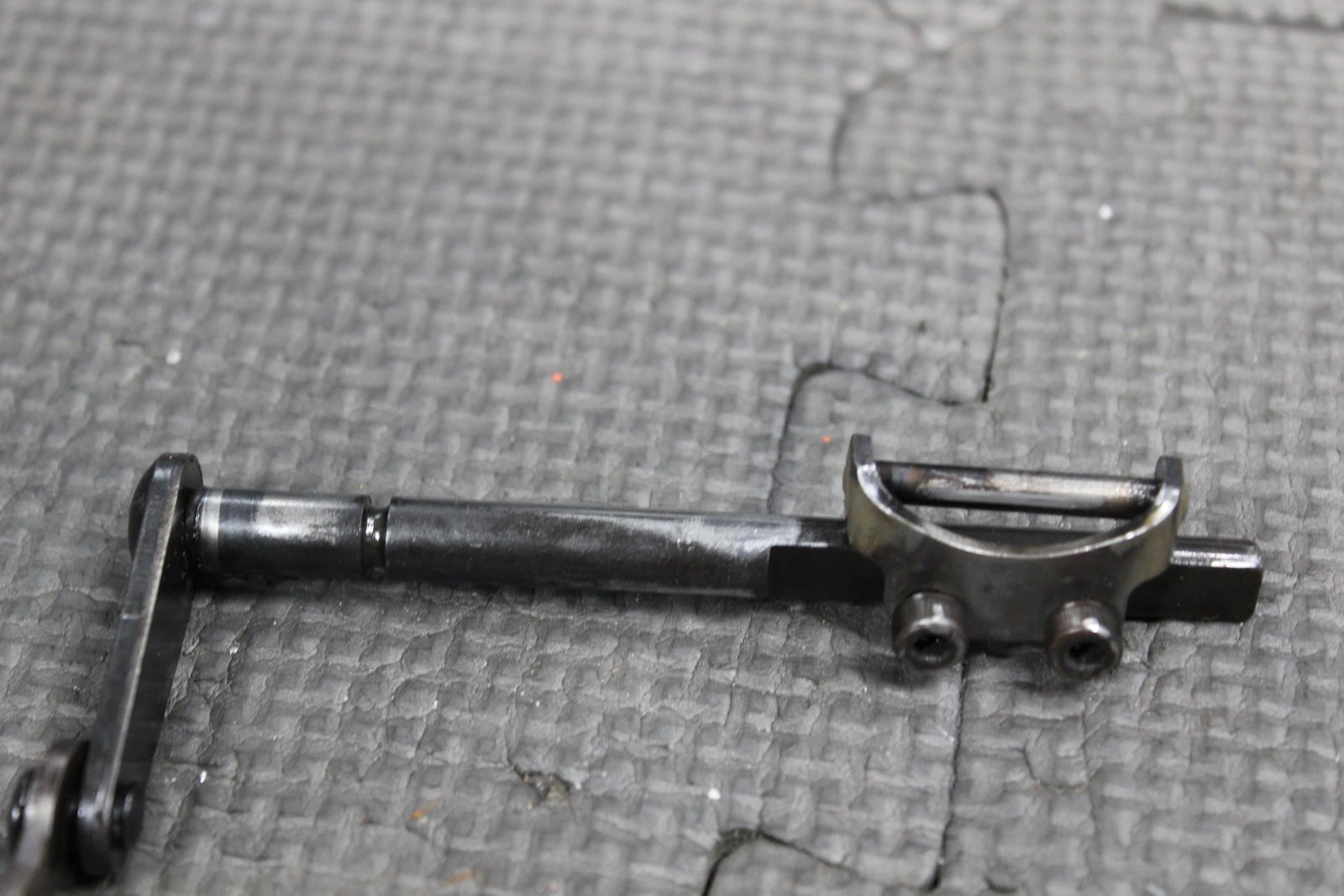 2004 KAWASAKI KX125 OEM ENGINE POWERVALVE EXHAUST VALVE LINKAGE GOVERNOR - hggarage