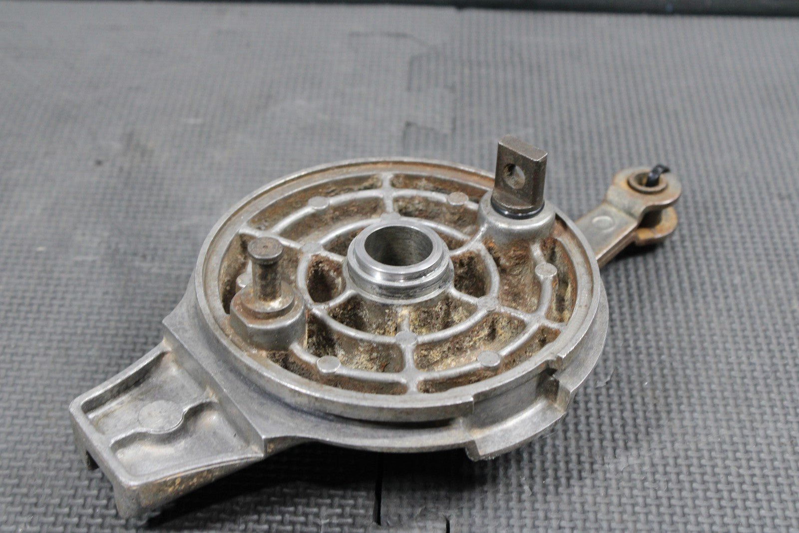1986 KAWASAKI KDX200 OEM REAR BACK BRAKE DRUM ASSEMBLY 41035 - 1200 - hggarage