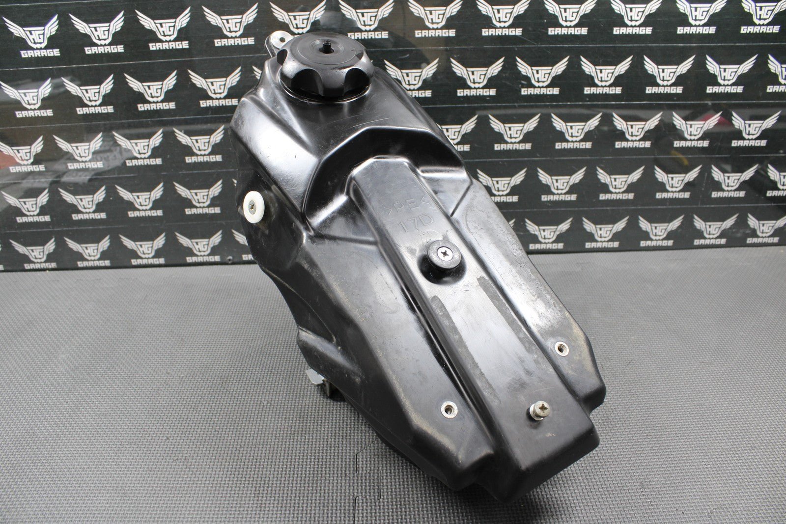 2010 10 - 13 YAMAHA YZ250F OEM GAS FUEL TANK CELL PETROL RESERVOIR 17D - 24110 - 50 - 00 - hggarage