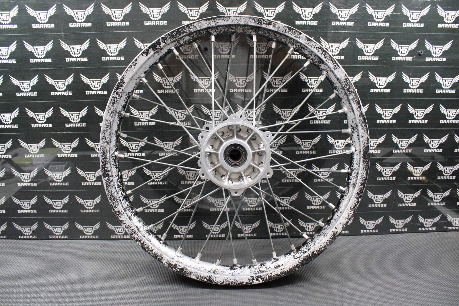 1999 SUZUKI 96 - 99 RM125 OEM 19" x 1.85" REAR BACK WHEEL RIM HUB 64111 - 43D00 - hggarage