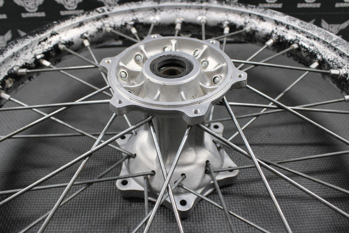 1999 SUZUKI 96 - 99 RM125 OEM 19" x 1.85" REAR BACK WHEEL RIM HUB 64111 - 43D00 - hggarage
