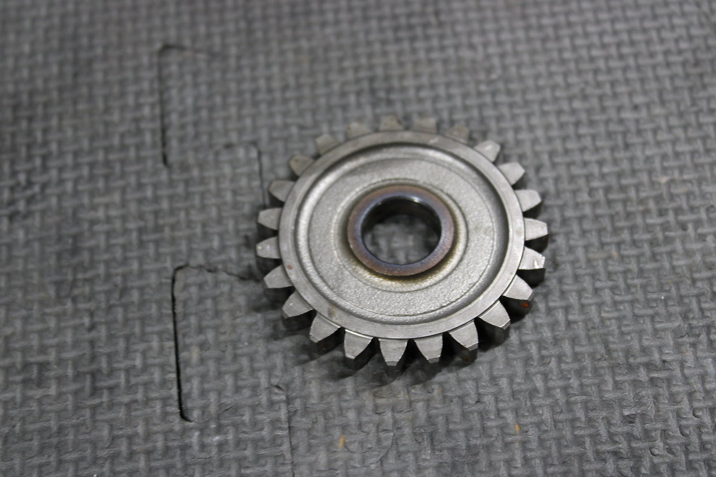 1999 HONDA OEM KICKSTART KICK START SHAFT W IDLER GEAR 28211 - GC4 - 600 28251 - GC4 - 7 - hggarage
