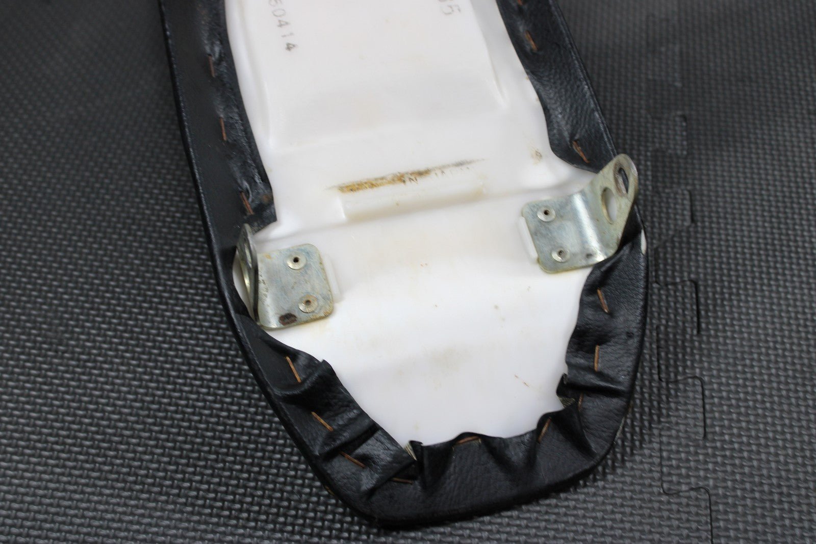 2003 KAWASAKI 03 - 05 KX65 OEM SEAT SADDLE CUSHION COVER SEAT PAN 53001 - 1935 - MW - hggarage