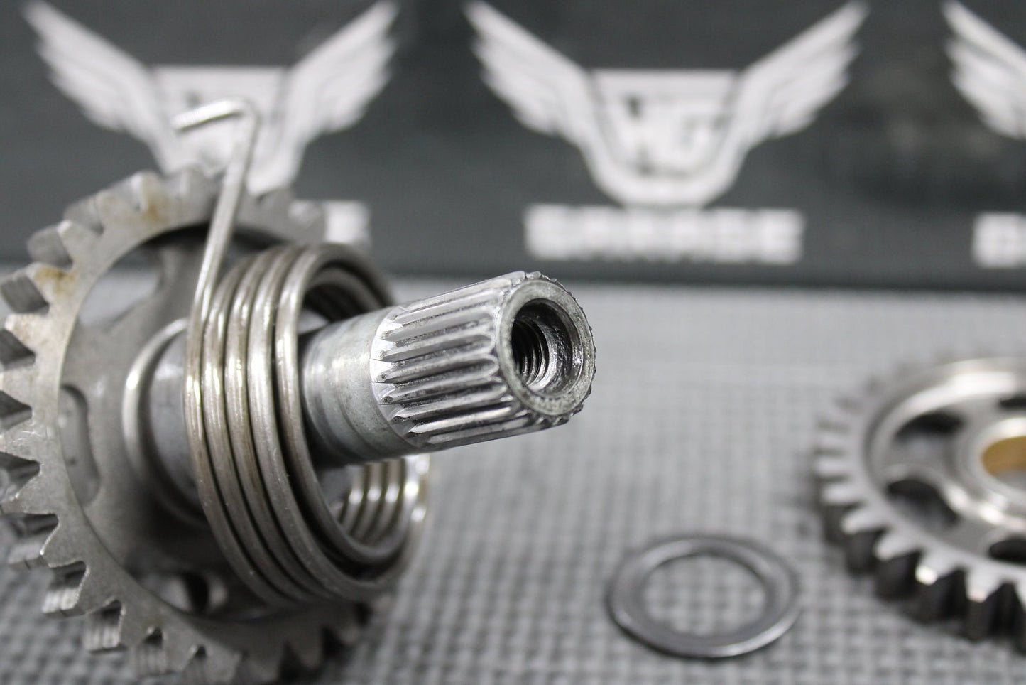 2000 HONDA CR125R OEM KICKSTART KICK START SHAFT W IDLER GEAR 28251 - KZ4 - 000 - hggarage