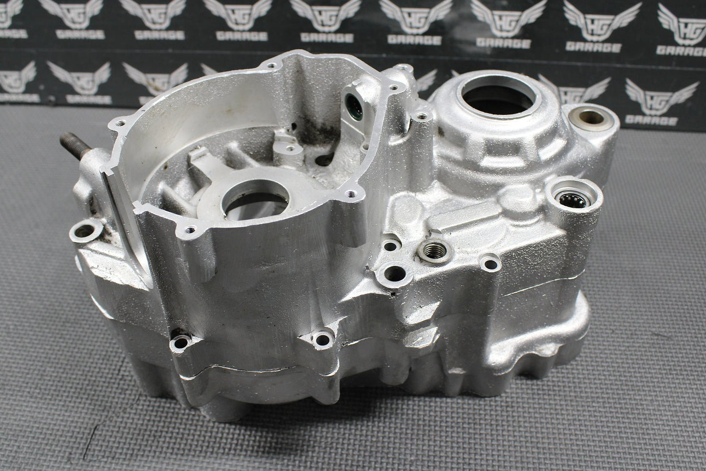 1991 KTM 300 EXC OEM LEFT RIGHT ENGINE MOTOR CRANKCASE CRANK CASES 54630004200 - hggarage