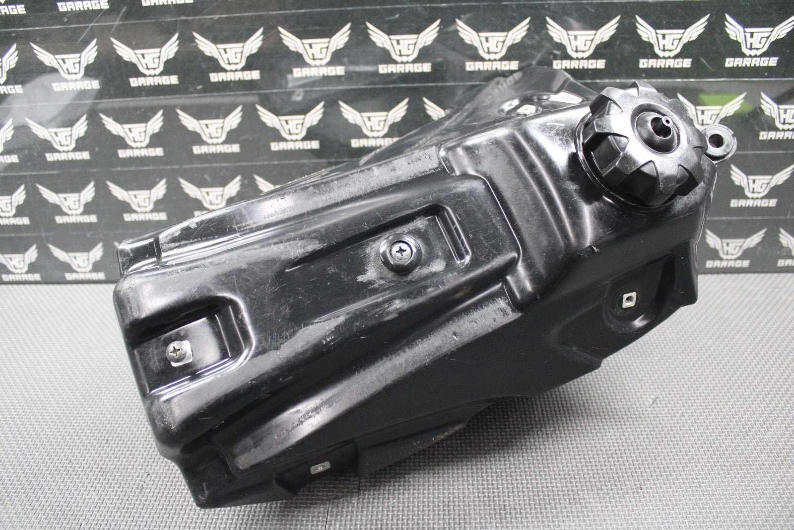 2011 KAWASAKI KX450F OEM GAS FUEL TANK CELL PETROL RESERVOIR 51001 - 0390 GOOD - hggarage