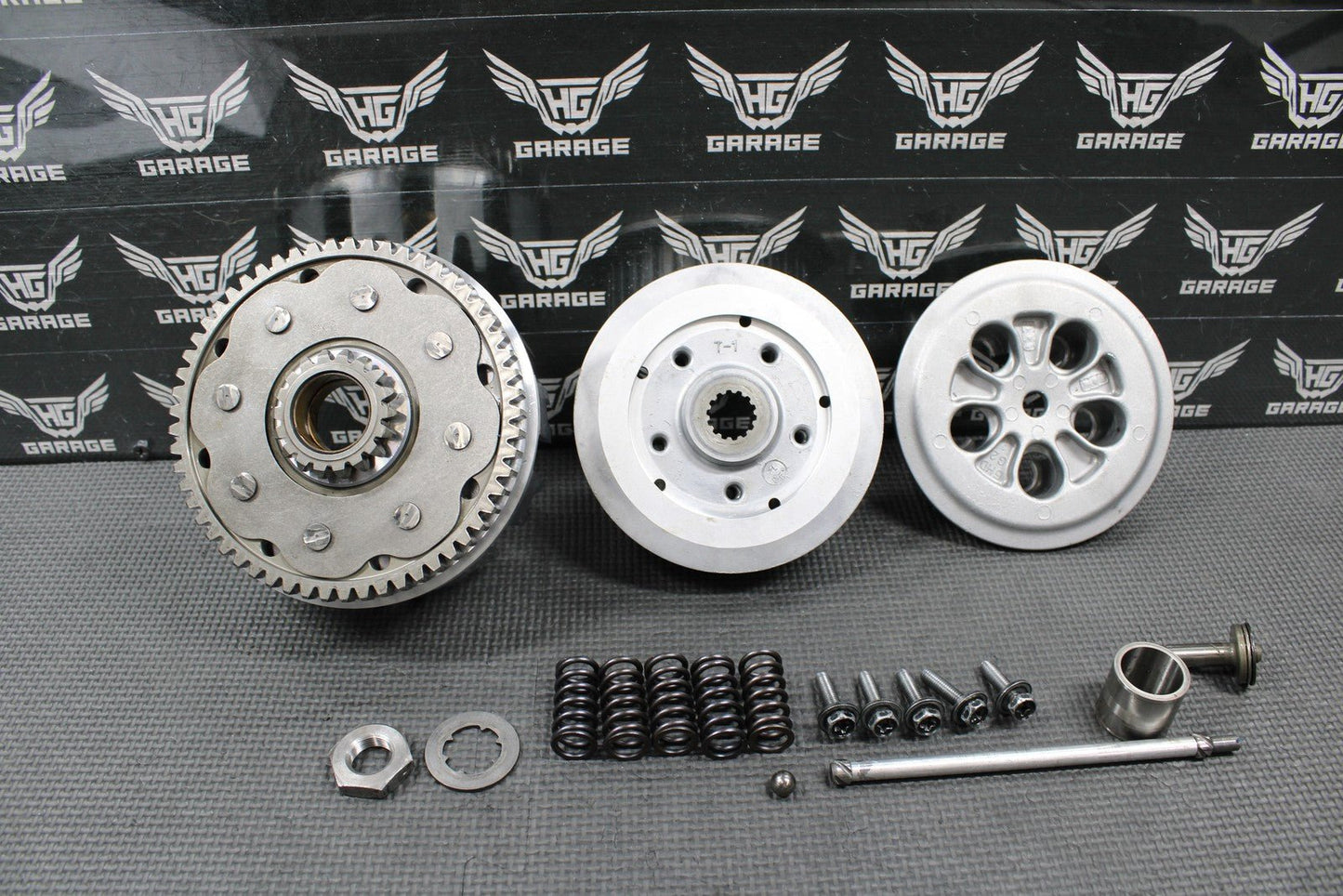 2010 09 - 13 YAMAHA YZ250F OEM CLUTCH W BASKET HUB PRESSURE PLATE 5XC - 16150 - 10 - 00 - hggarage