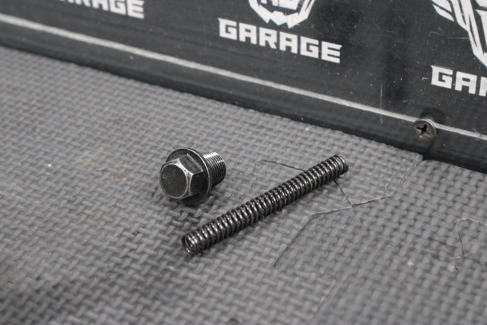 2000 SUZUKI DRZ400 DRZ400E OEM CAM CHAIN CAMSHAFT TENSIONER 12830 - 29F01 - hggarage