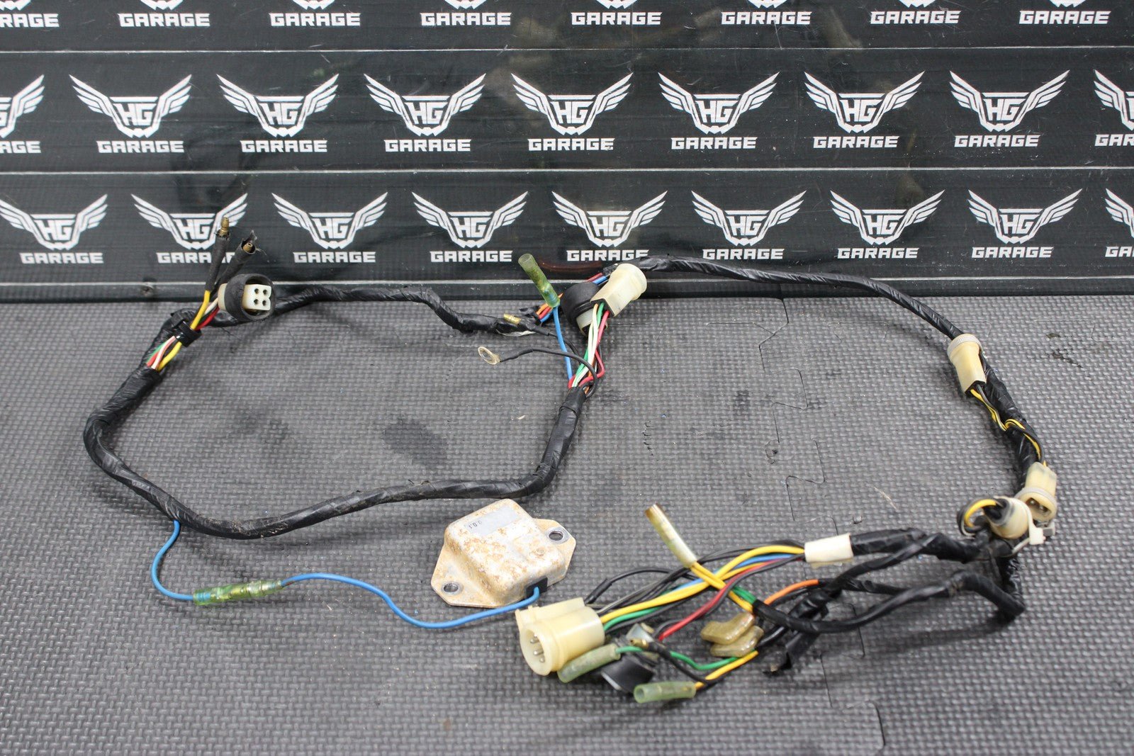1991 YAMAHA BANSHEE 350 87 - 94 OEM MAIN ENGINE WIRING HARNESS CONNECTORS PLUGS - hggarage