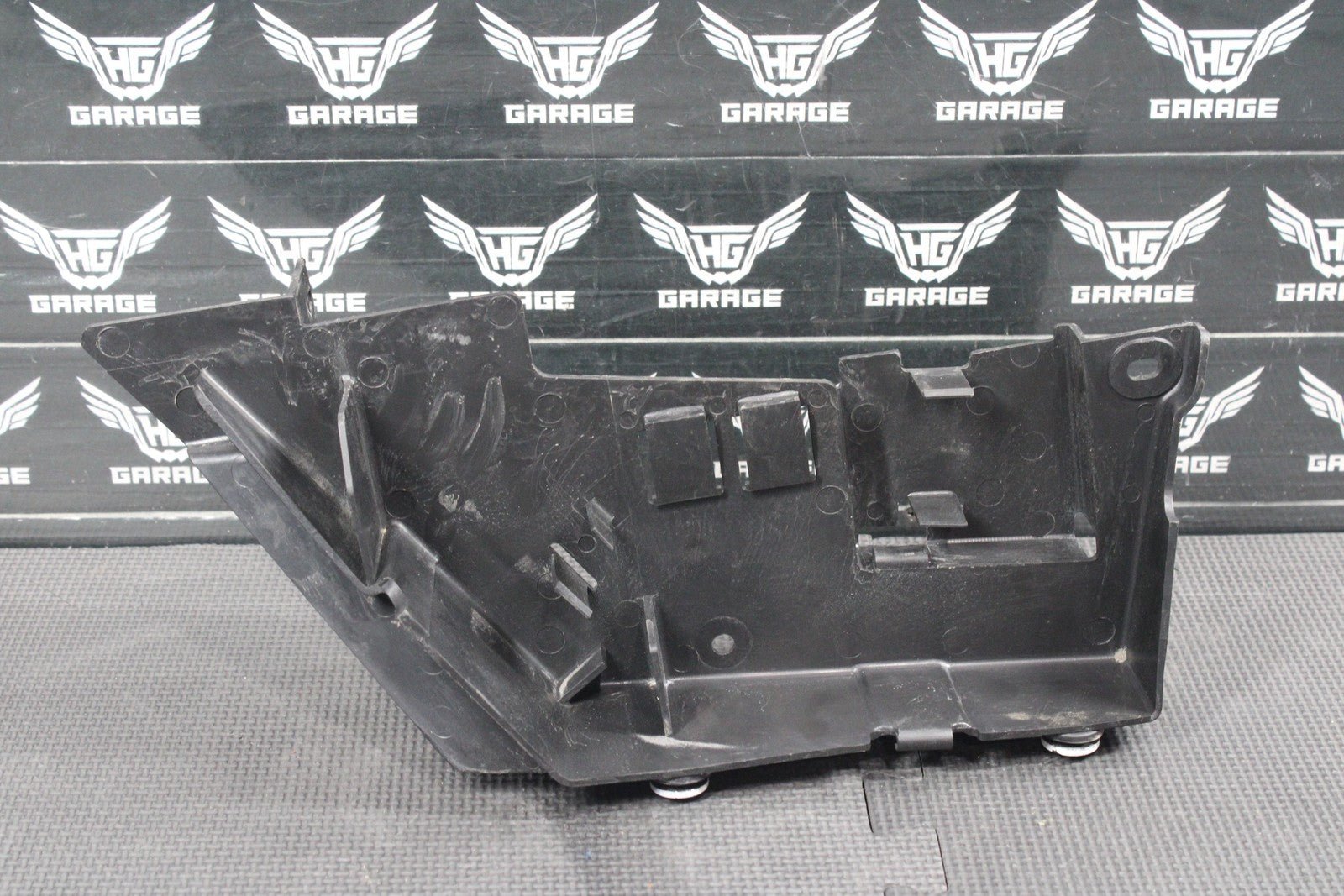 1987 87 - 00 YAMAHA TW200 ELECTRICAL WIRING TRAY HOLDER PLASTIC 2JX - 2177A - 00 - 00 - hggarage