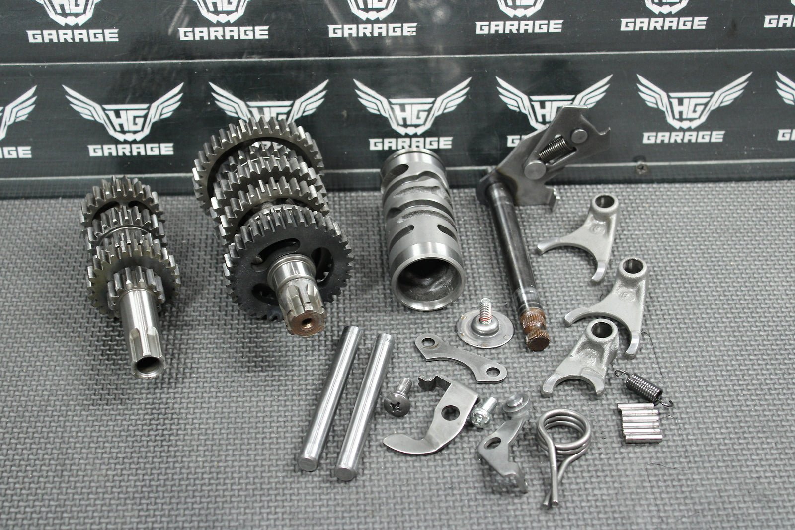 1998 Kawasaki KX60 KX65 OEM Engine Transmission Tranny Assembly Gears - hggarage