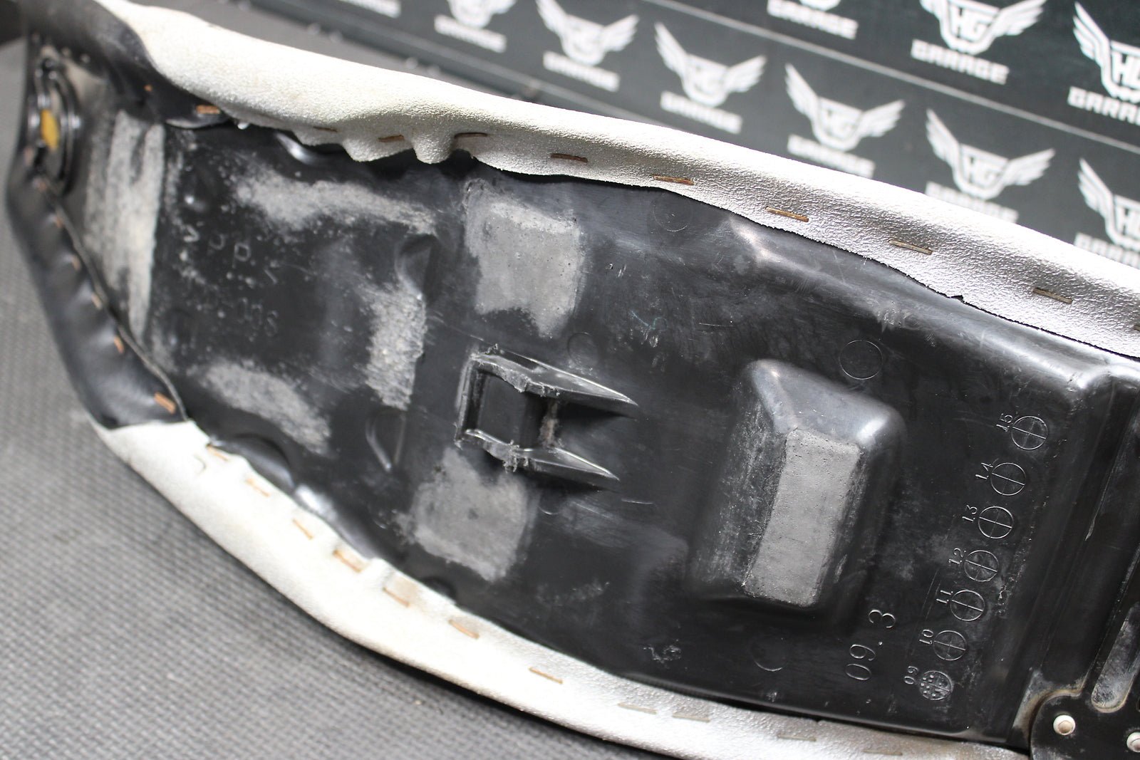 2010 Yamaha YZ450F OEM Seat Saddle 33D - 24710 - 10 - 00 - hggarage
