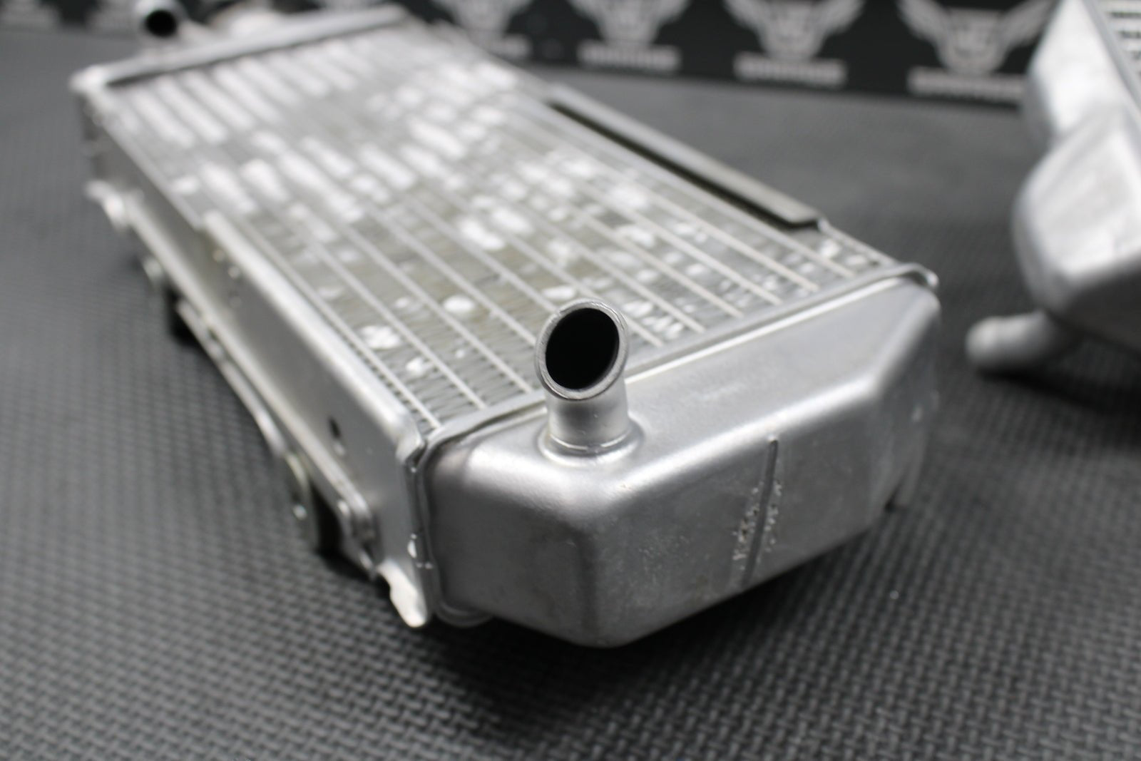 2000 2001 SUZUKI DRZ400 DRZ400E OEM LEFT RIGHT RADIATOR RADIATORS LOUVERS GOOD! - hggarage