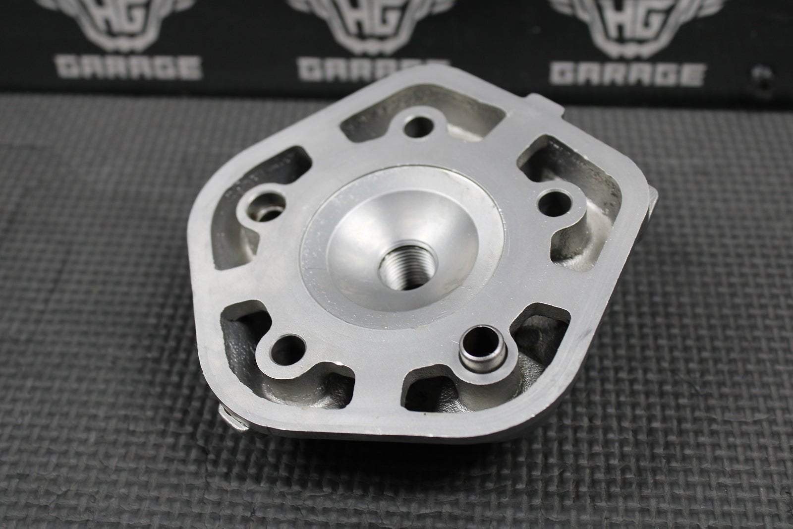 2005 03 - 08 KTM 65 SX OEM ENGINE MOTOR CYLINDER HEAD COVER CAP DOME 46030006700 - hggarage