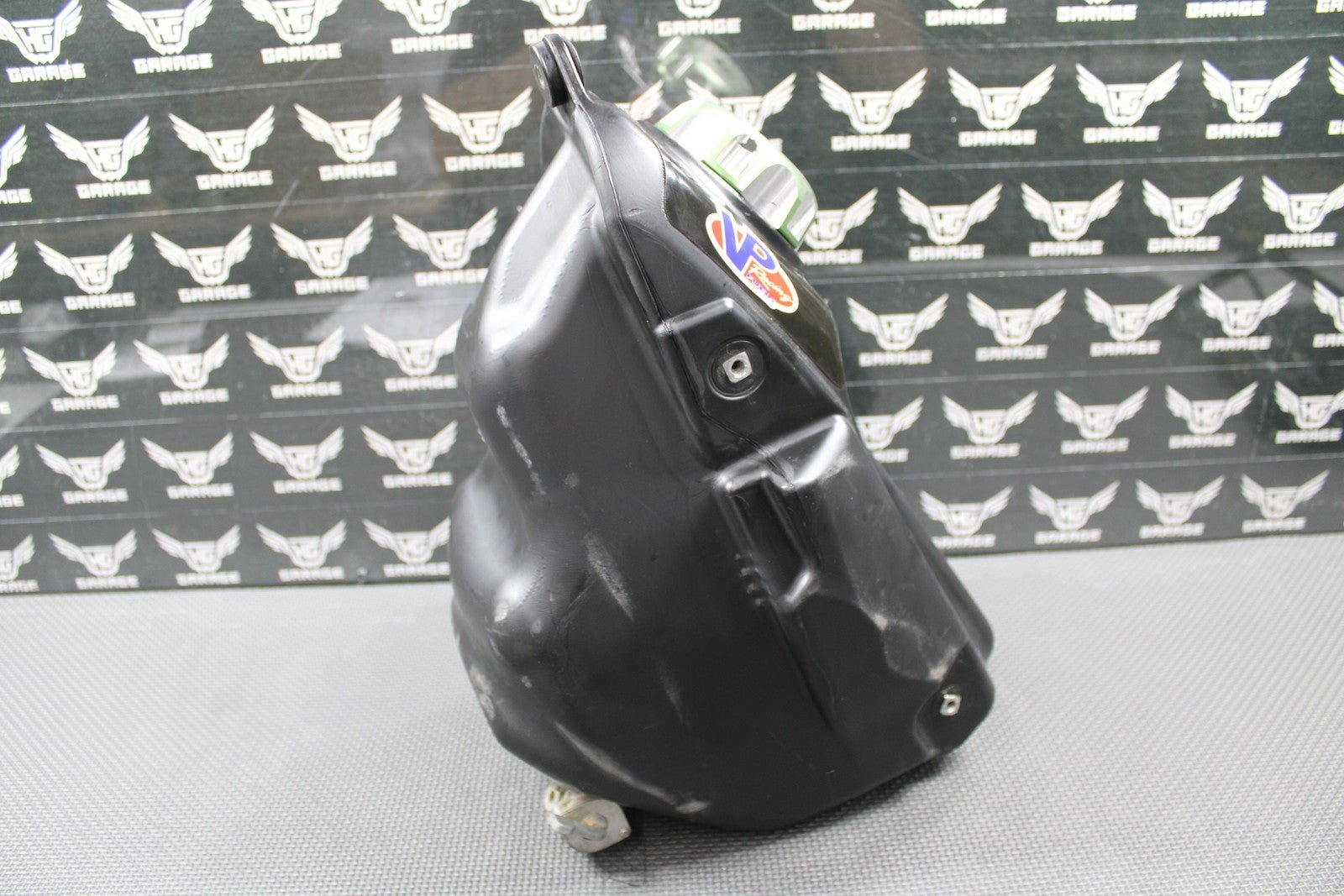 2007 06 - 08 KAWASAKI KX250F OEM GAS FUEL TANK CELL PETROL RESERVOIR 51001 - 0110 - 6Z - hggarage