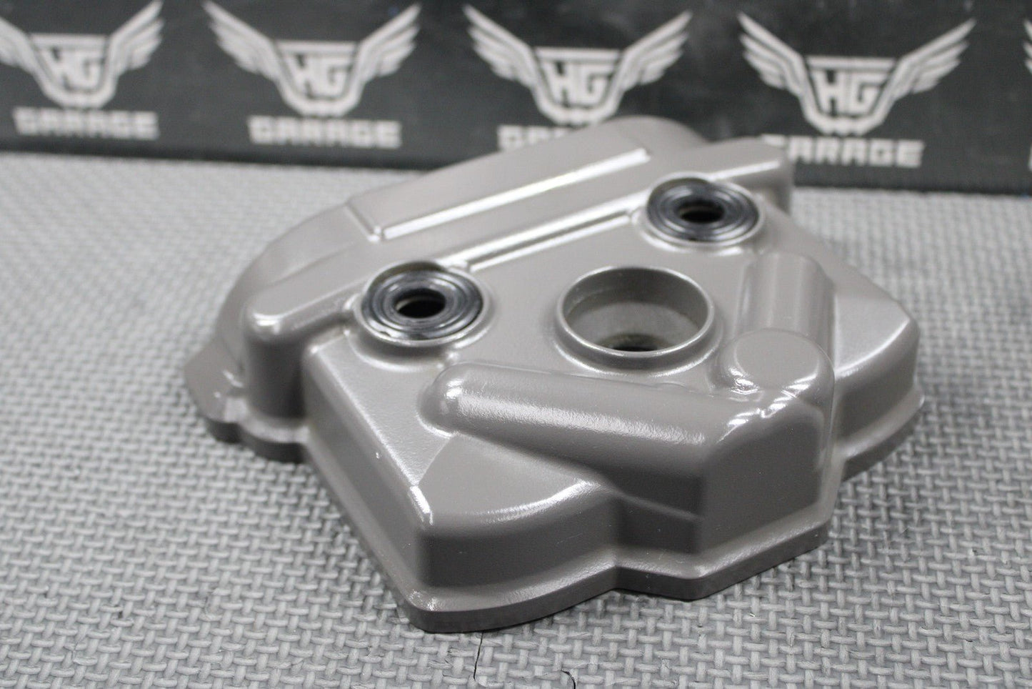 2020 SUZUKI 17 - 25 RMZ250 OEM CYLINER HEAD VALVE COVER & BOLTS 11171 - 49H01 NICE - hggarage