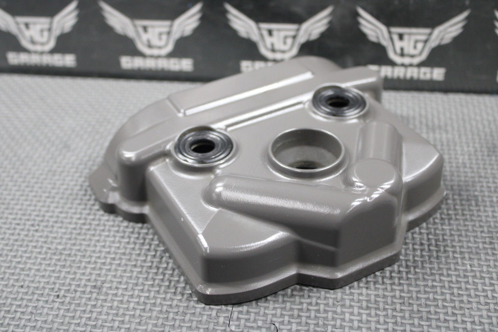 2020 SUZUKI 17 - 25 RMZ250 OEM CYLINER HEAD VALVE COVER & BOLTS 11171 - 49H01 NICE - hggarage