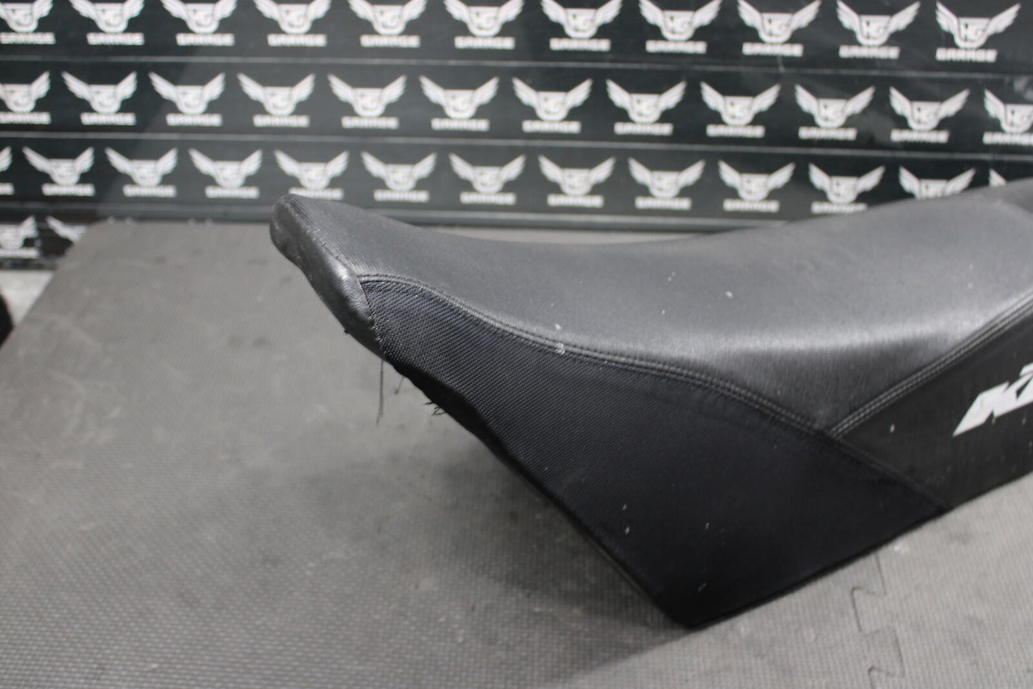 2002 KTM 520 EXC OEM ENDURO ENGINEERING SEAT SADDLE 50307040400