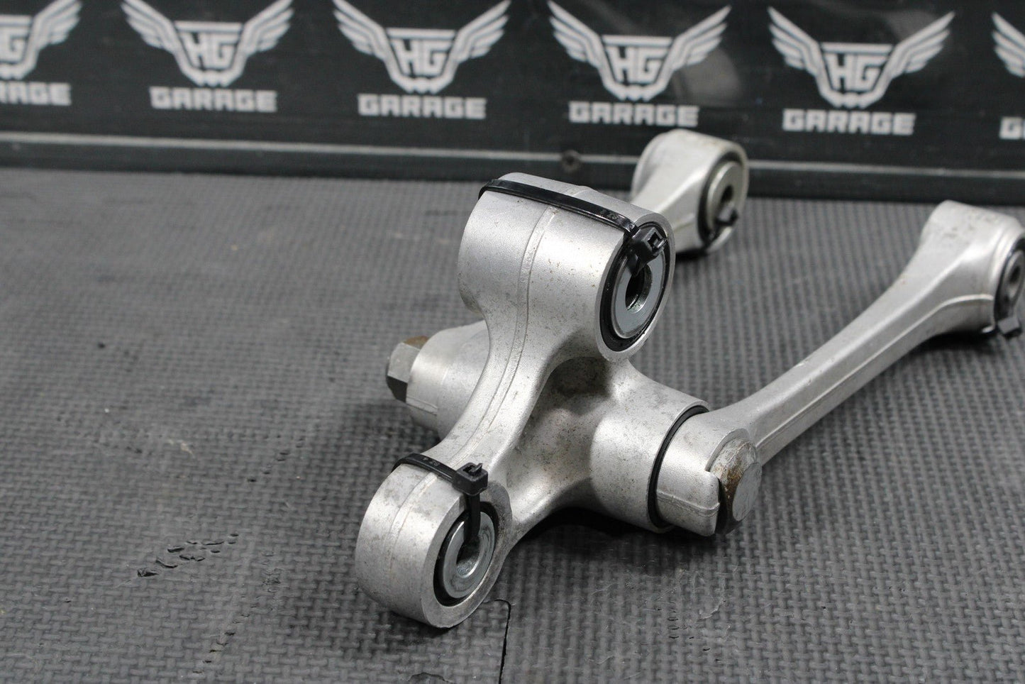 2023 HONDA CRF250R OEM REAR SHOCK LINKAGE LINKS RELAY ARM SWINGARM GOOD! - hggarage