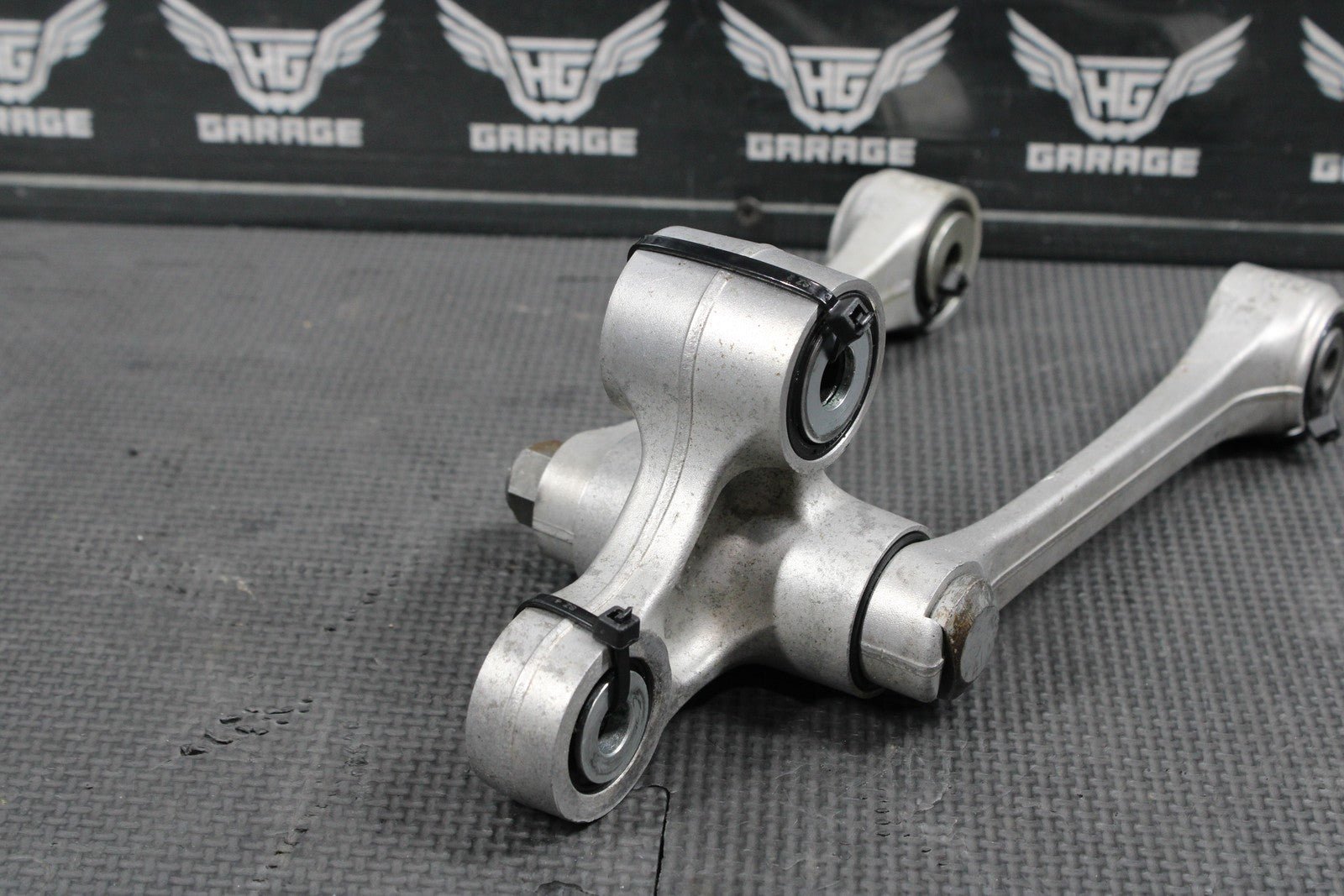 2023 HONDA CRF250R OEM REAR SHOCK LINKAGE LINKS RELAY ARM SWINGARM GOOD! - hggarage