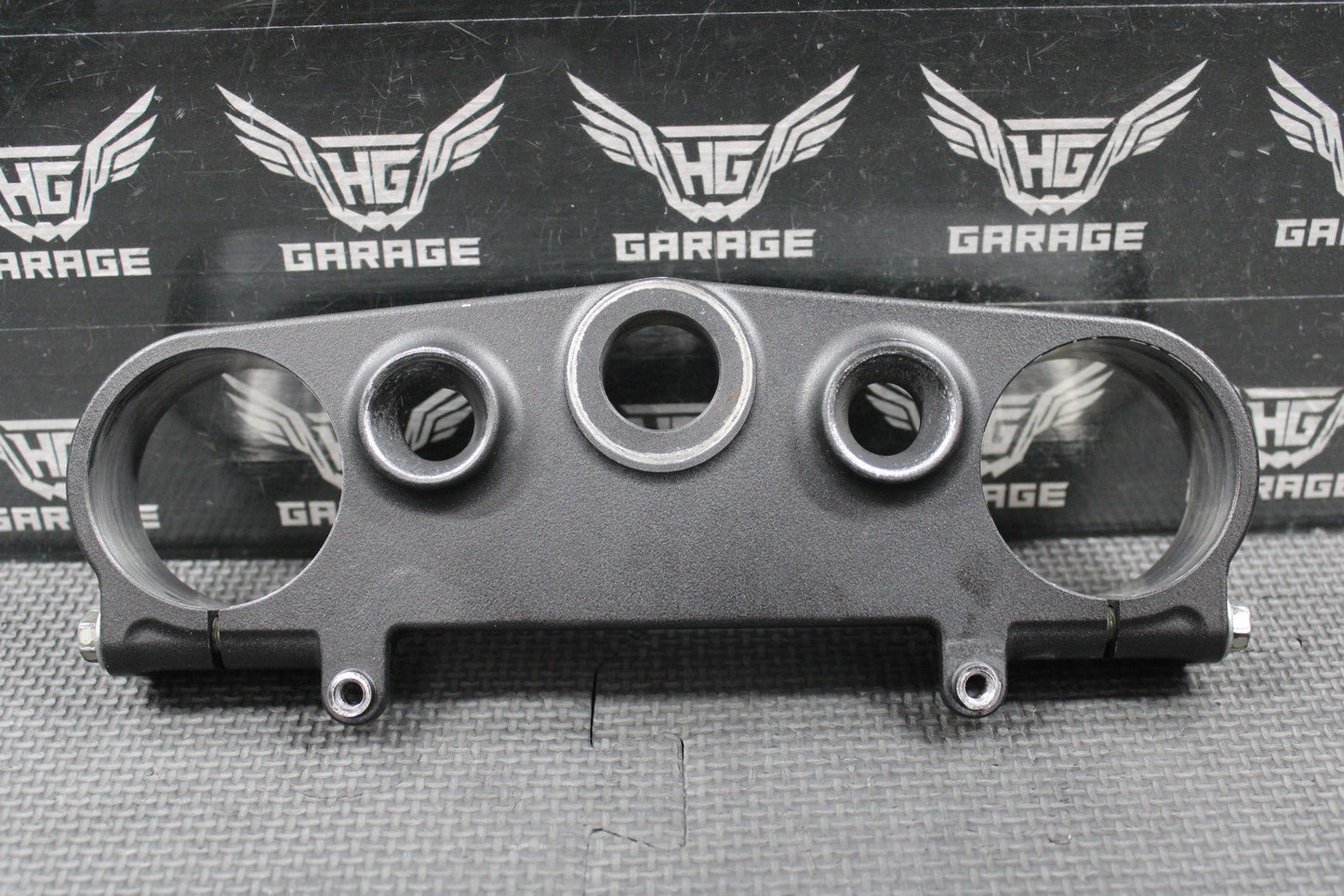 2019 SUZUKI RMZ250 OEM FRONT FORK UPPER TRIPLE TREE CLAMP BRACKET 51311 - 46K00 - hggarage
