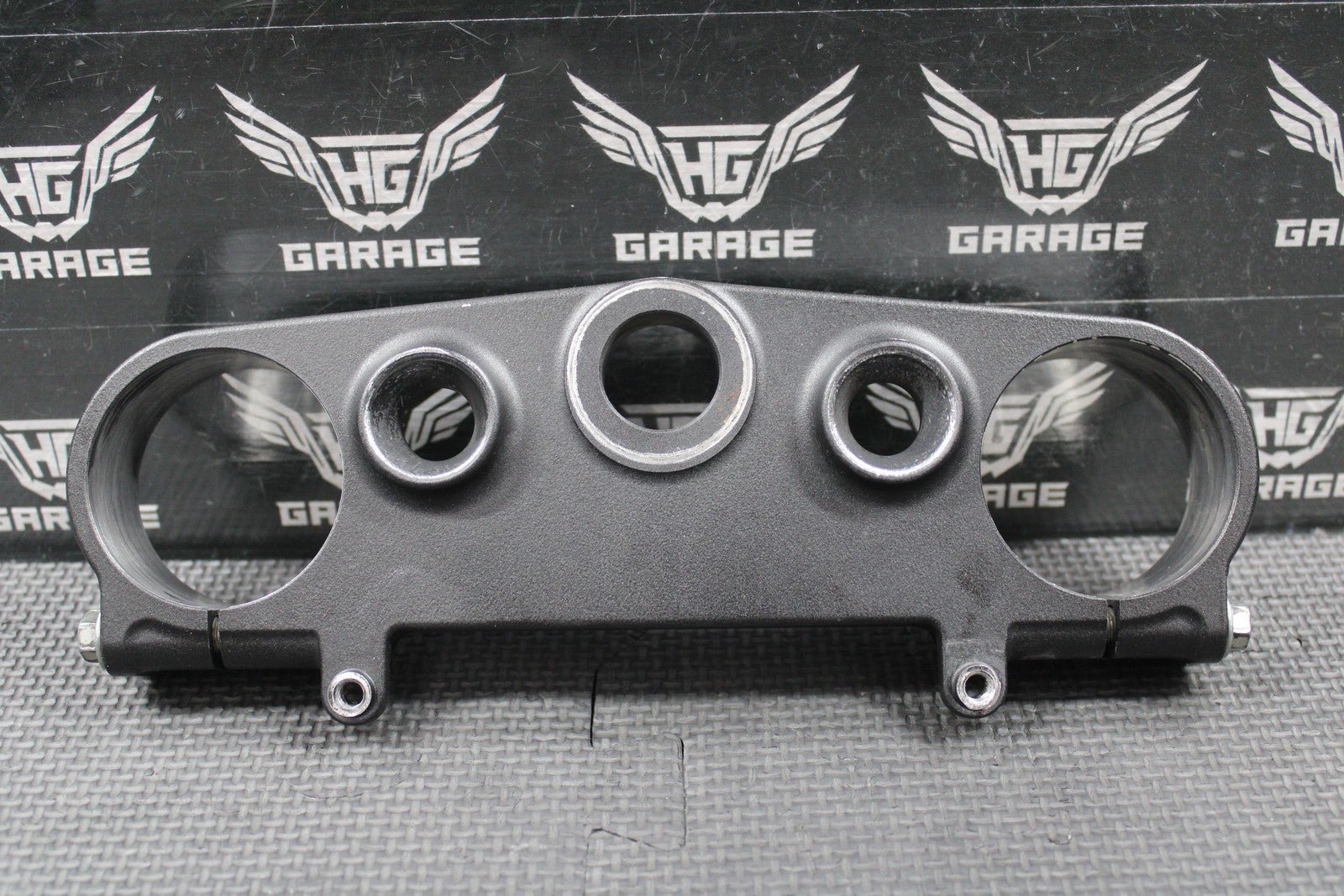2019 SUZUKI RMZ250 OEM FRONT FORK UPPER TRIPLE TREE CLAMP BRACKET 51311 - 46K00 - hggarage