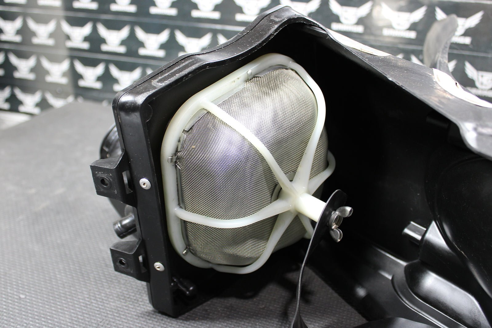 2013 HONDA CRF450R OEM AIRBOX INTAKE AIR CLEANER CASE 17210 - MEN - A70 - hggarage